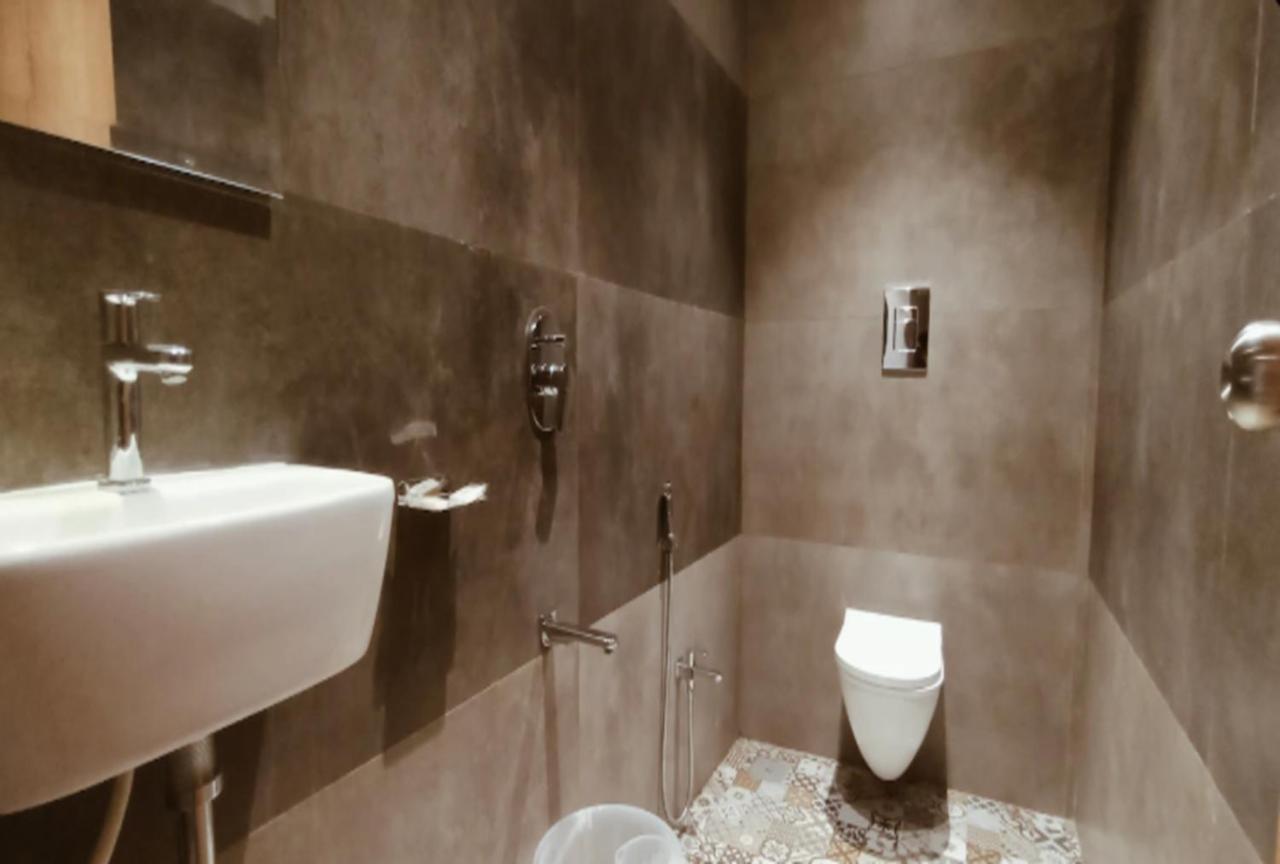 Hotel Prasad Nx Мумбай Екстериор снимка