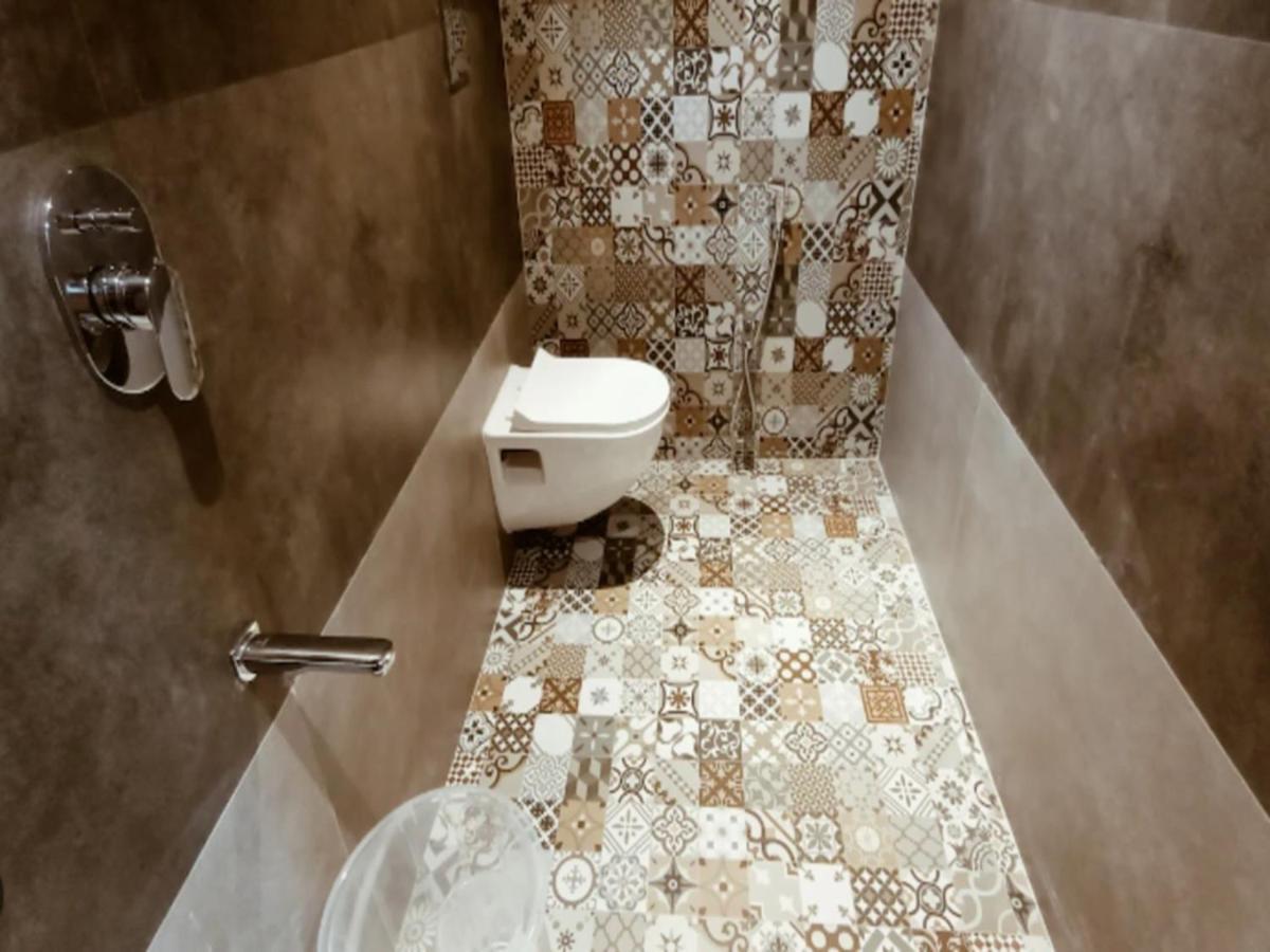 Hotel Prasad Nx Мумбай Екстериор снимка